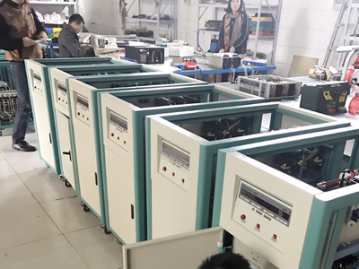 中集旗下揚州通利7臺30KVA四種電壓30KVA變頻電源客戶驗收